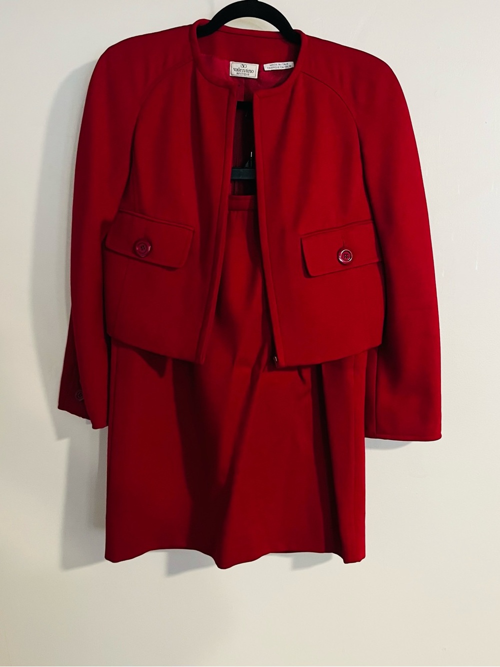 Valentino Boutique Women’s Classic Vintage Red Crop Suit Set Size 8